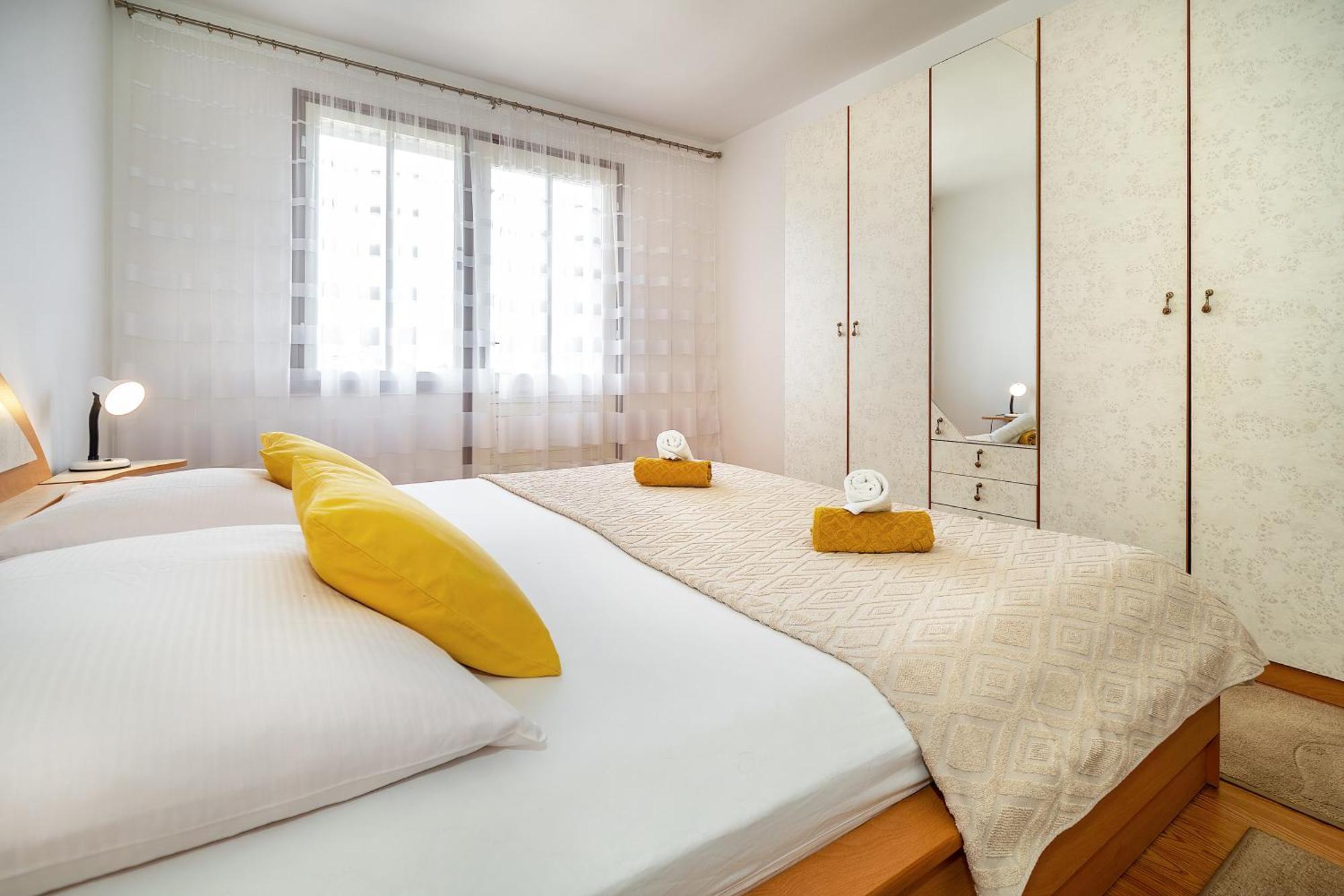 Apartments & Room Jagoda バスカ エクステリア 写真