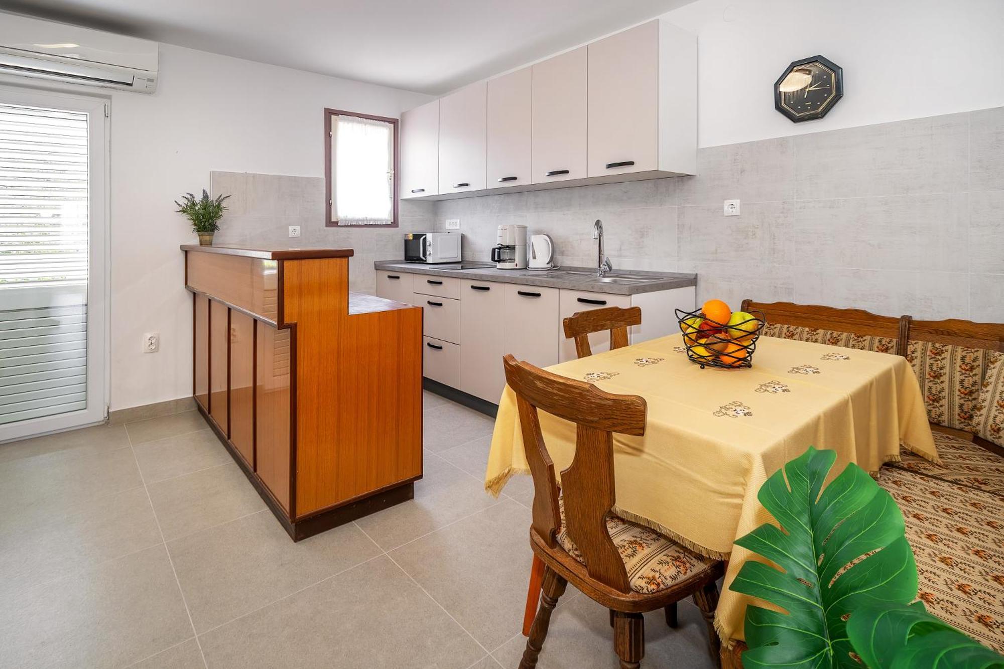 Apartments & Room Jagoda バスカ エクステリア 写真