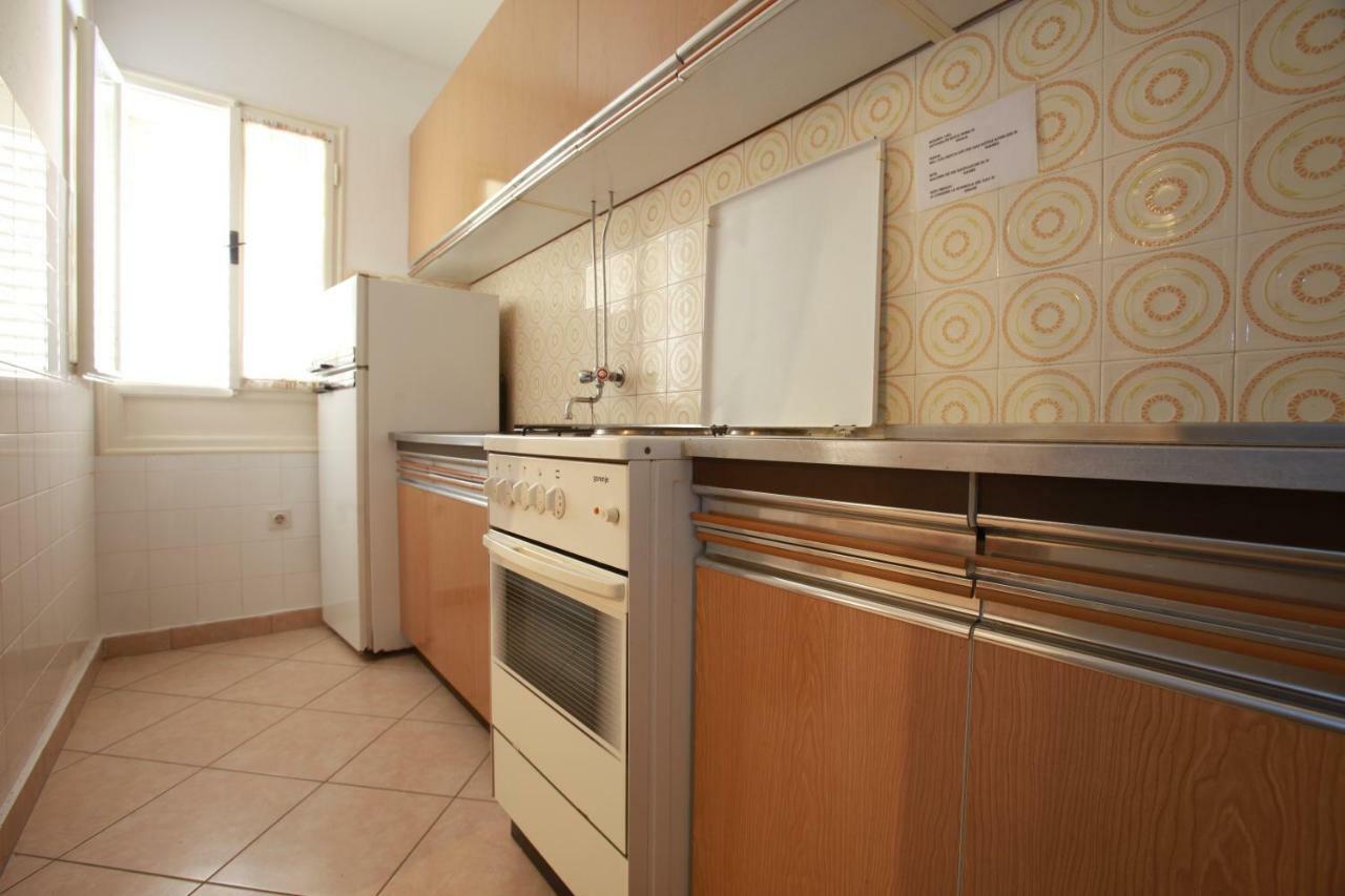 Apartments & Room Jagoda バスカ エクステリア 写真