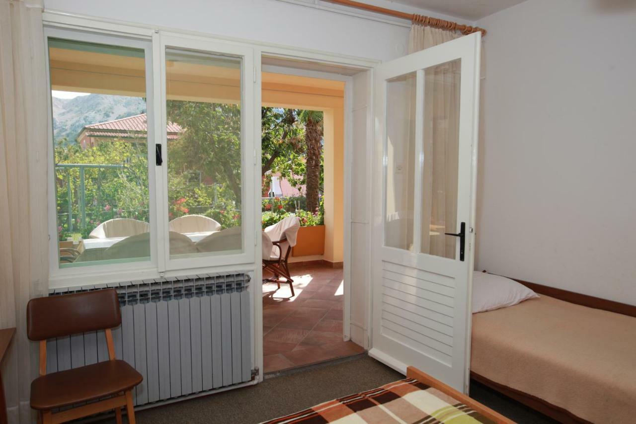 Apartments & Room Jagoda バスカ エクステリア 写真