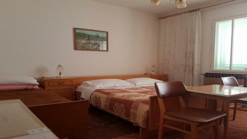 Apartments & Room Jagoda バスカ エクステリア 写真